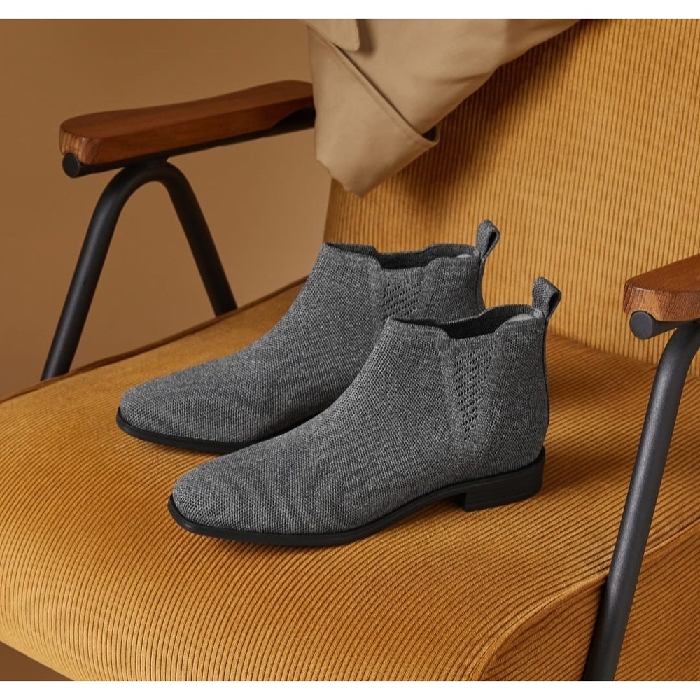 Vivaia Square Toe Water Repellent Knit Ankle Boots Gray Low Heel Size 8.5 EU39.5